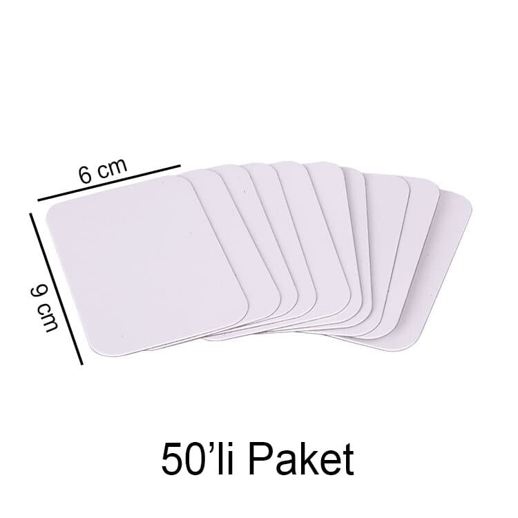 Buzdolabı kapağında fotoğraf magnetleri